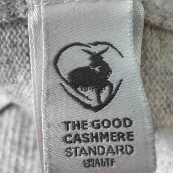 The White Label Company Heart Sweater Women's XS Heather Gray 100% Cashmere Knit - Picture 8 of 11